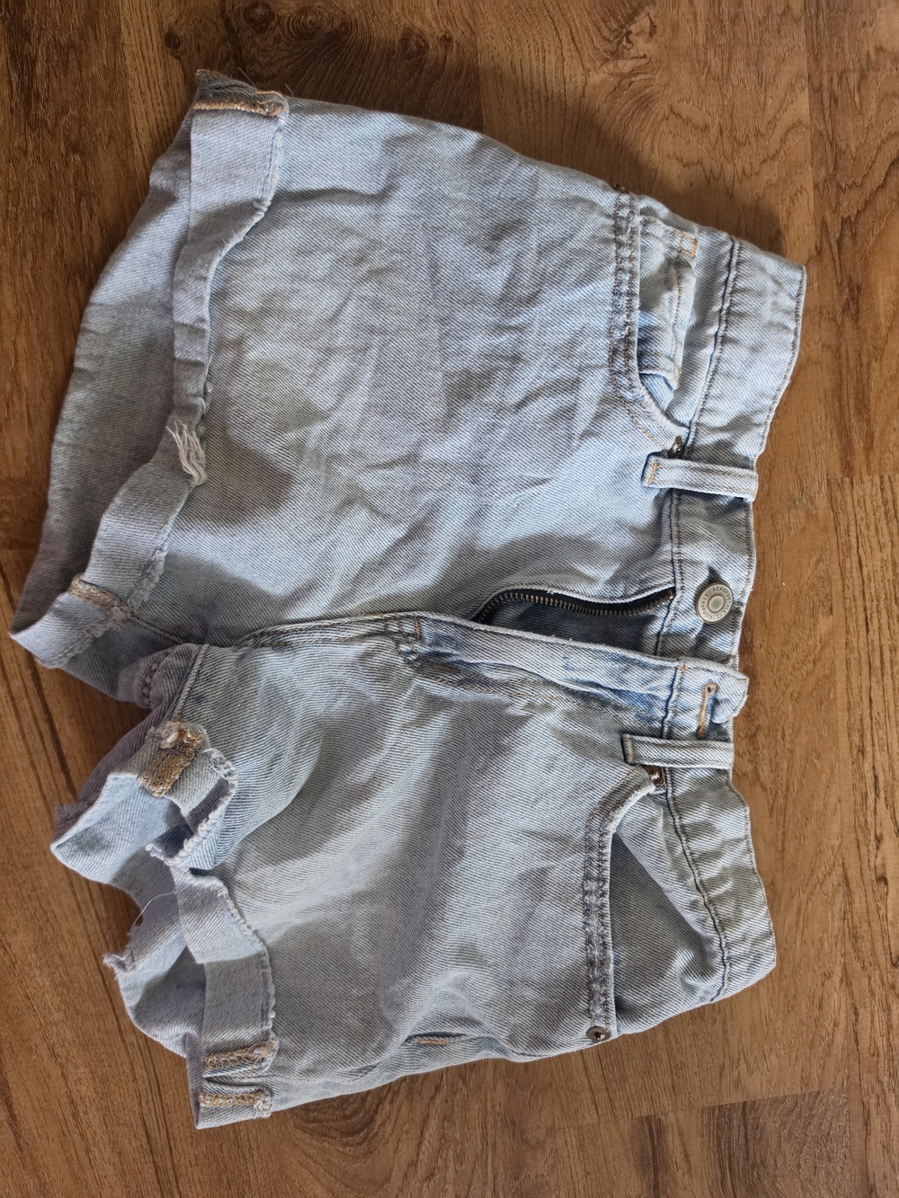 Aero Light Blue Denim Women’s Mom Shorts